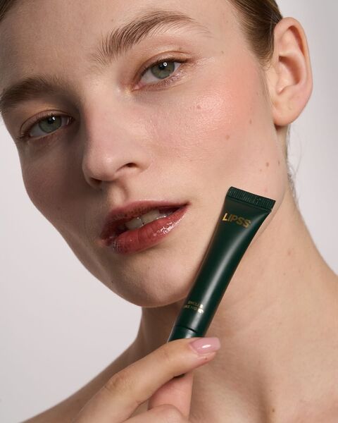 Lipper Gloss Smells like money