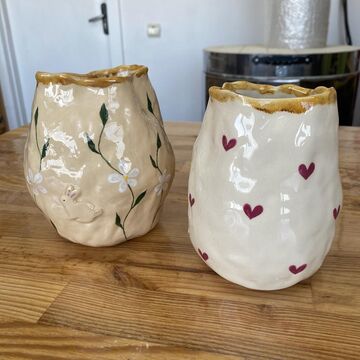 Vase with rabbits