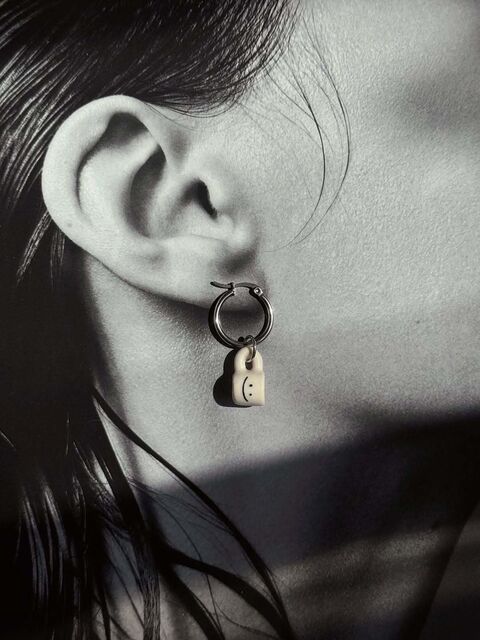 Ceramic micro pendant "Smile" single earring