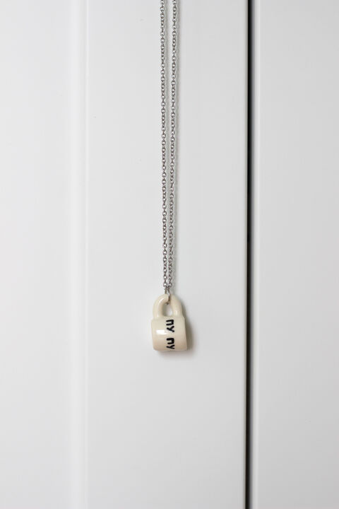 Ceramic microcap “Pu pu puu” on a chain