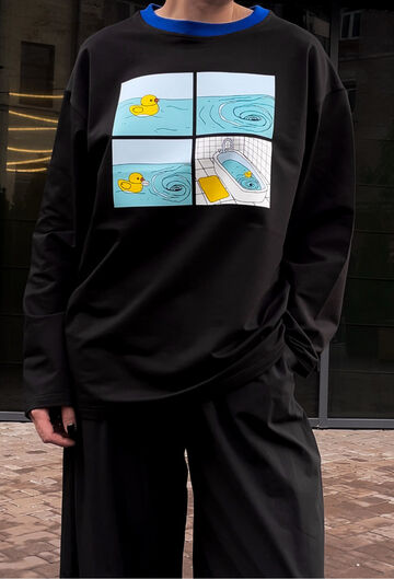 Black long sleeve Directionless Life
