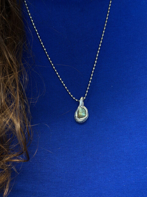Кулон з лабрадоритом на ланцюжку
