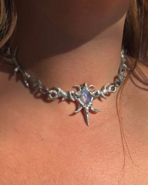 Паяне кольє зі штучним опалом