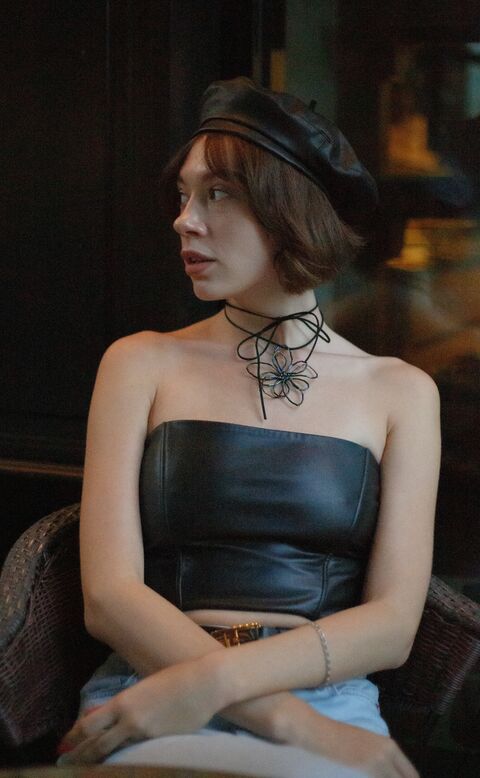 Бензинова квітка-підвіска