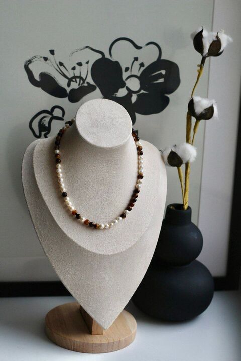 Кольє з перлів та тигрового ока