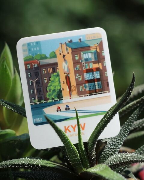 Стікер-палароїд Київ. Велотрек