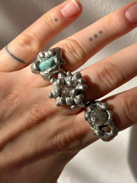 Каблучка з кришталем та кульками