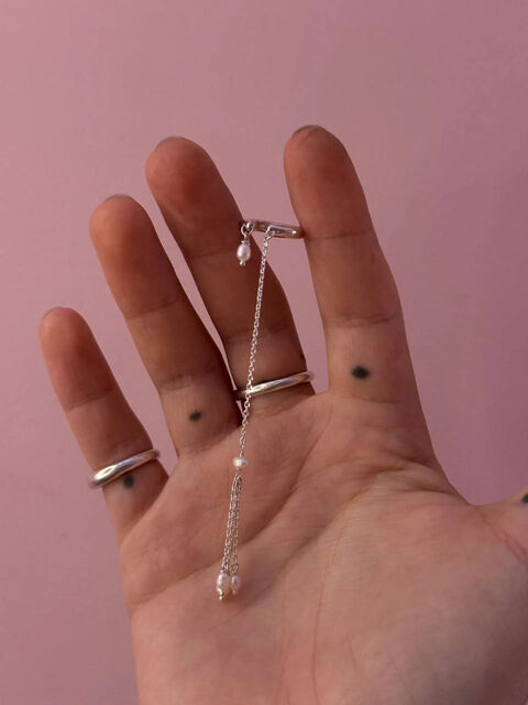 Каф з китицею та перлинами 2