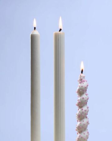 Set of candles Pink Dot Taper Candles White
