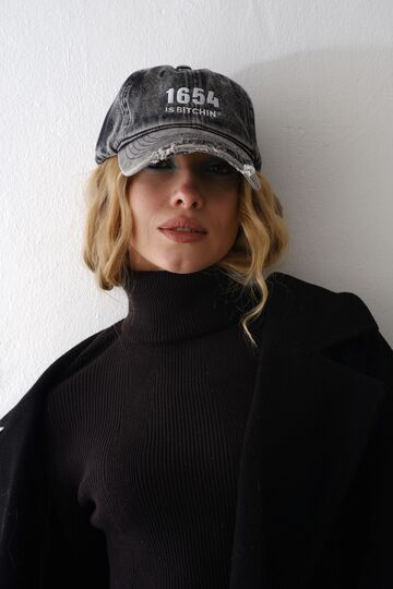 Чорна джинсова кепка 1654