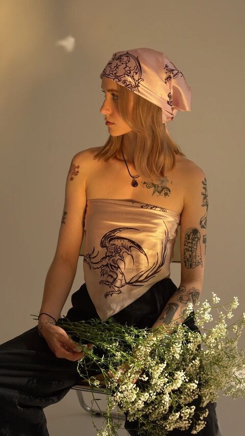 Хустка “Gothic Fauna” Pink