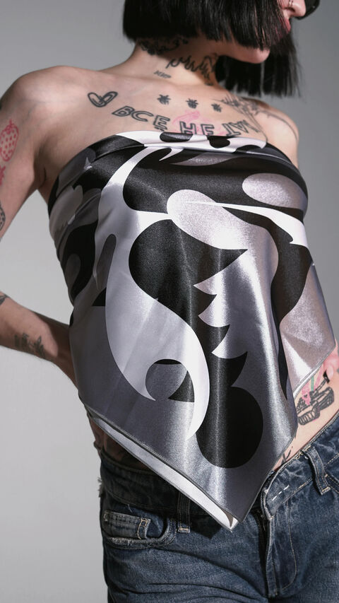 Хустка “The Dance of Life and Death” (black & white)