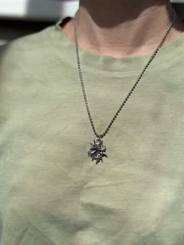 Pendant with amethyst 2