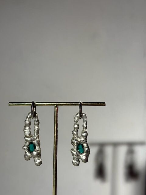 Earrings with emerald cubic zirconia
