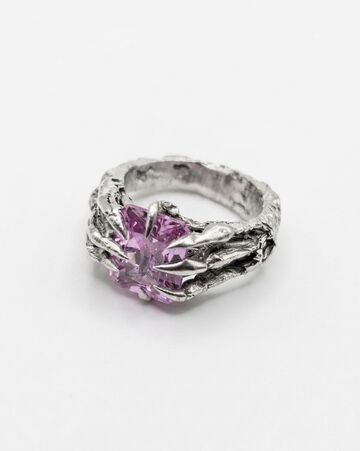 Ring with a pink zircon