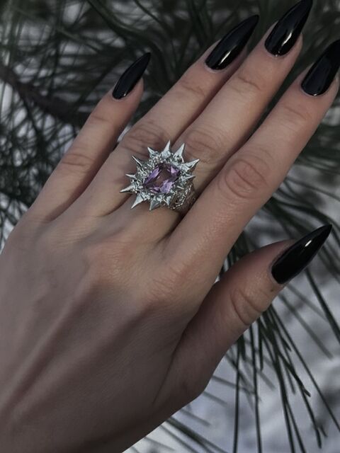 Ring with a pink zircon