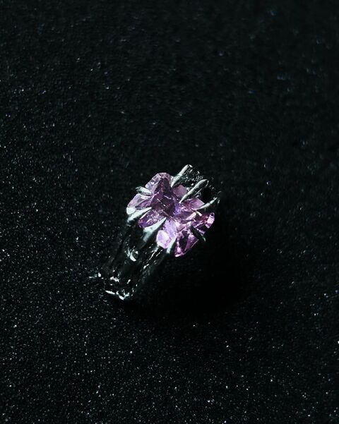 Ring with a pink zircon