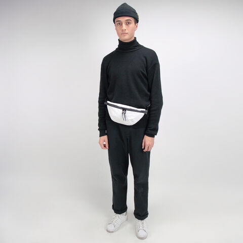 Белая поясная сумка Шибуя