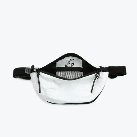 Белая поясная сумка Шибуя