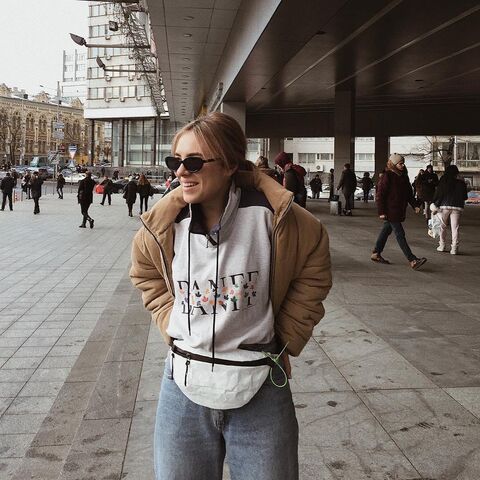 Белая поясная сумка Шибуя